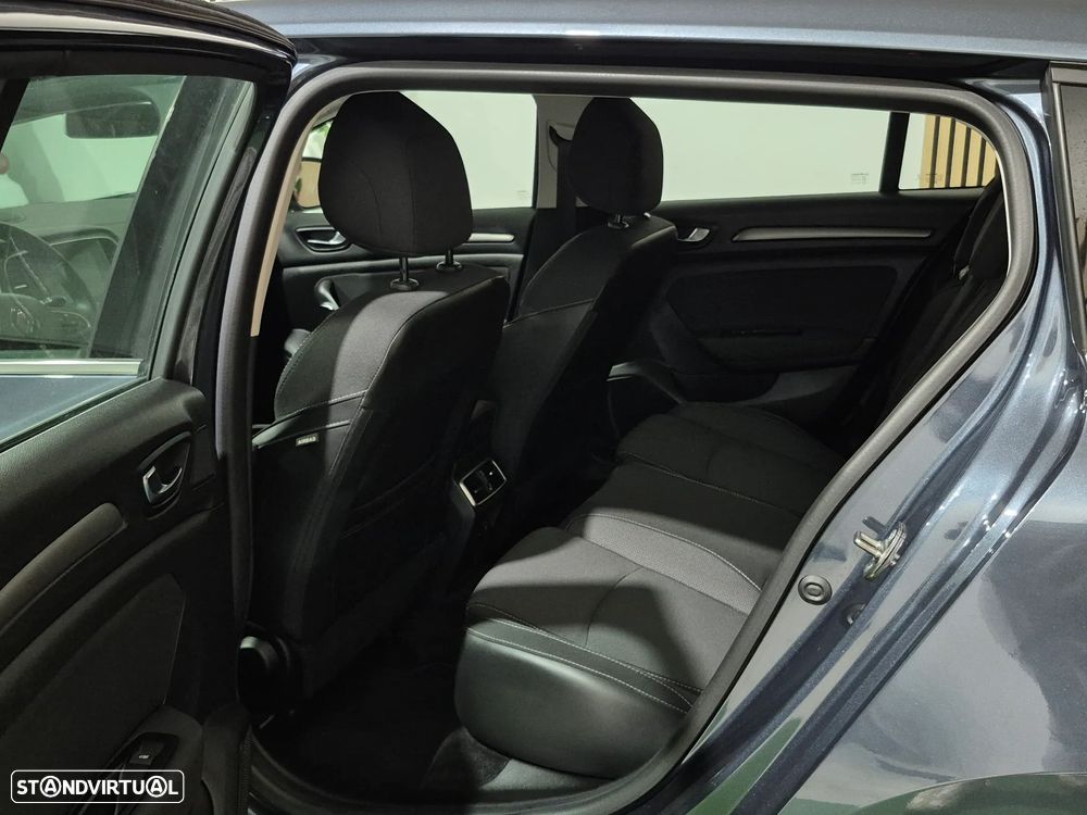 Renault Mégane Sport Tourer 1.5 Blue dCi Equilibre - 33