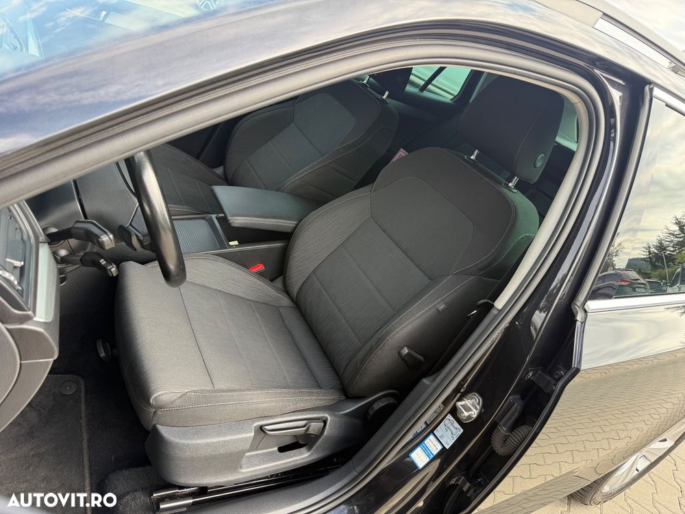 Skoda Superb 2.0 TDI DSG Premium Edition - 10