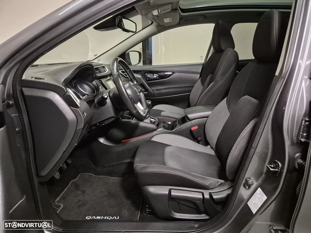 Nissan Qashqai 1.5 dCi N-Connecta J18 - 18