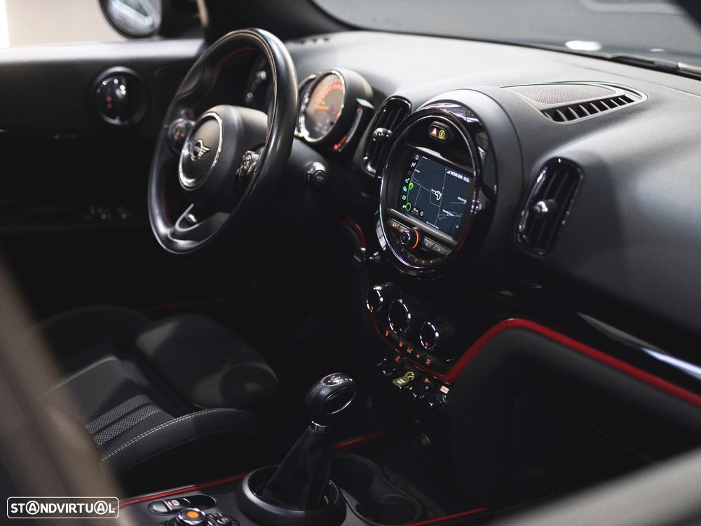 MINI Countryman Cooper SE ALL4 Auto - 18