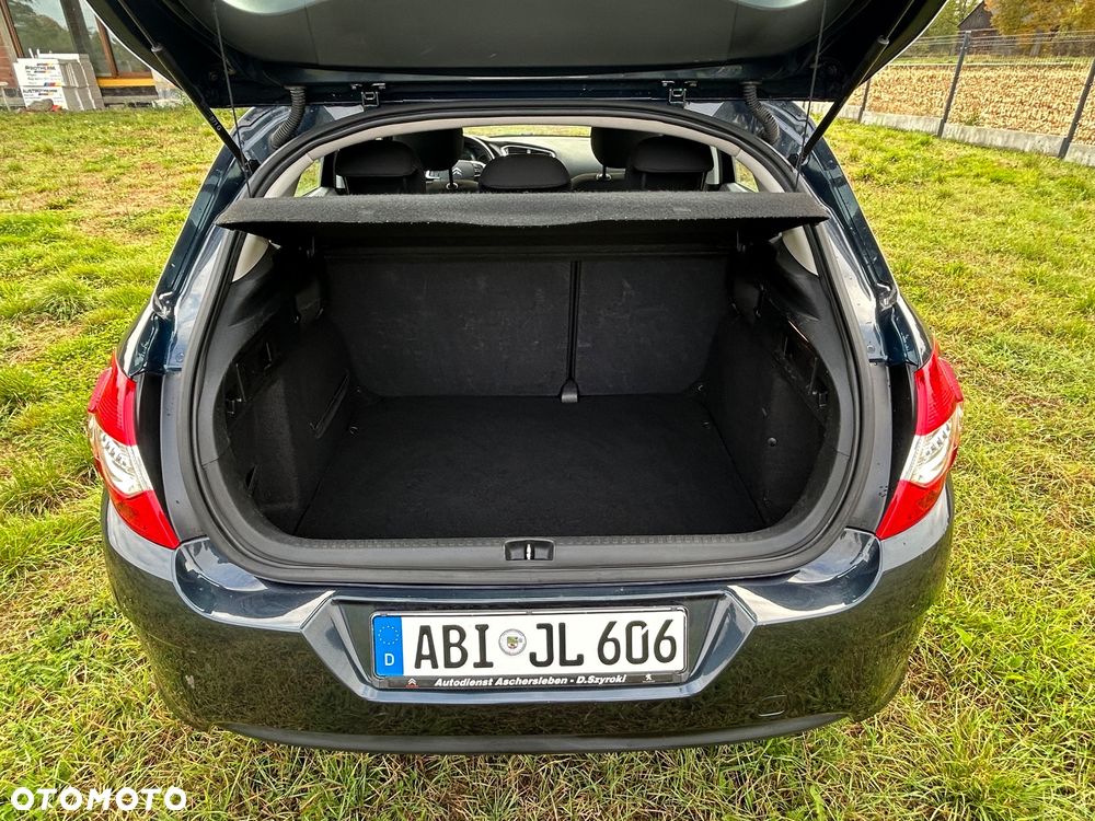 Citroën C4 1.6 HDi Attraction - 22