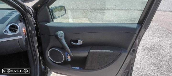 Renault Clio 1.5 dCi Dynamique S - 7