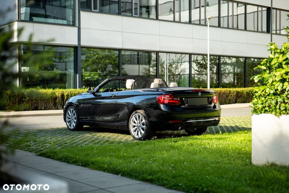 BMW Seria 2 220i - 6