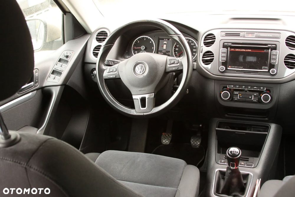 Volkswagen Tiguan 2.0 TDI DPF BlueMotion Technology Cup Sport & Style - 13
