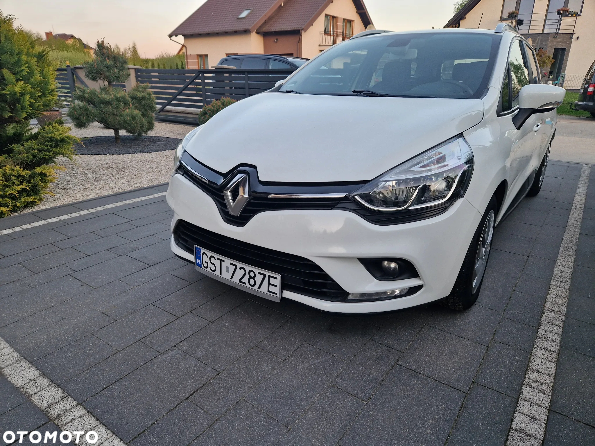 Renault Clio Grandtour Energy dCi 90 Start & Stop Experience - 2