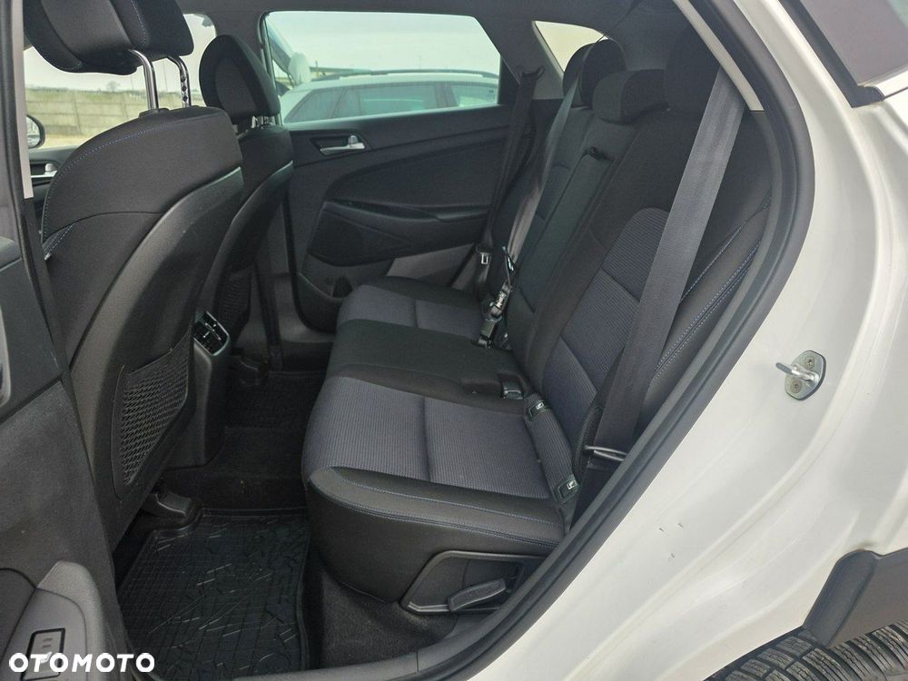 Hyundai Tucson - 16