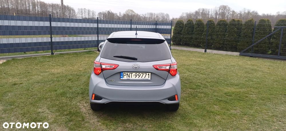 Toyota Yaris 1.5 Premium - 3
