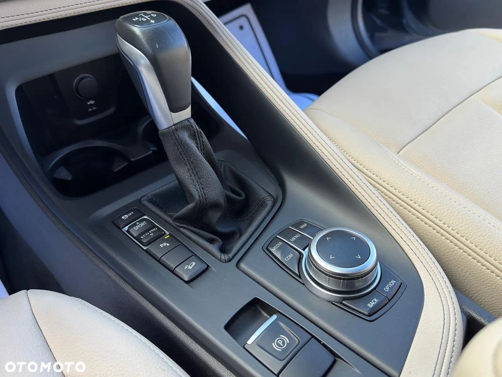 BMW X1 xDrive25i Advantage - 33