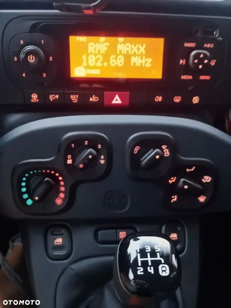 Fiat Panda 1.2 Young - 23