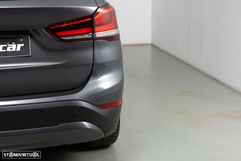 BMW X1 25 e xDrive Corporate Edition - 18