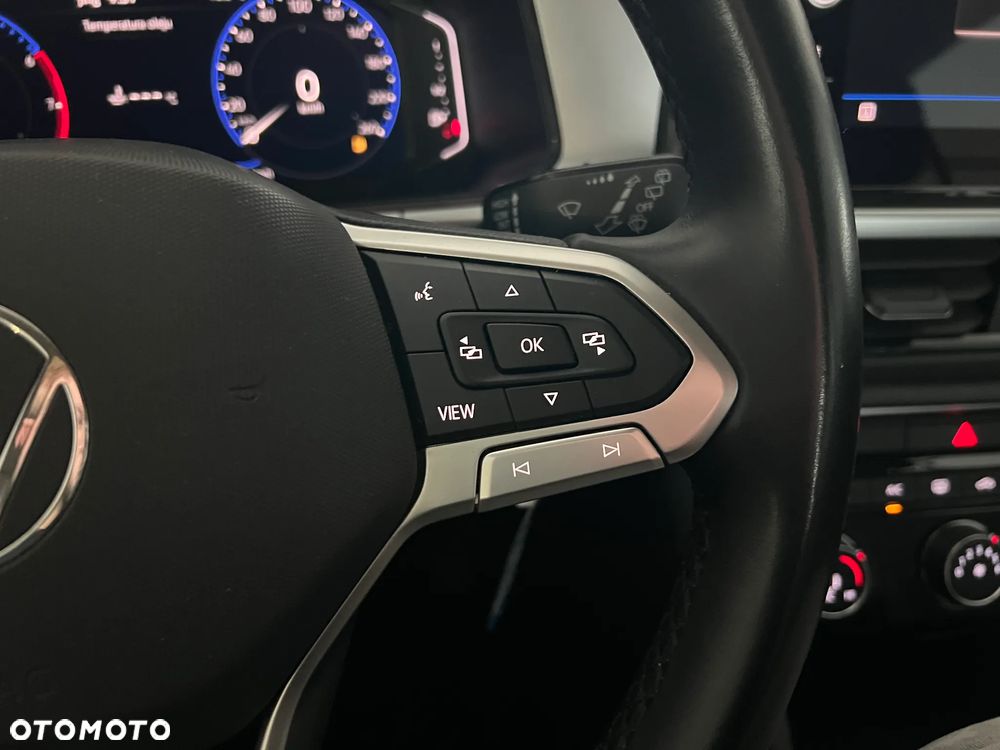 Volkswagen T-Roc 1.5 TSI Style - 24