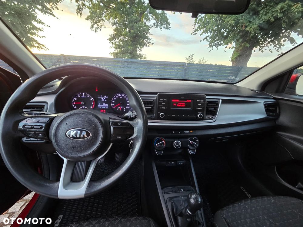 Kia Rio 1.2 L - 9