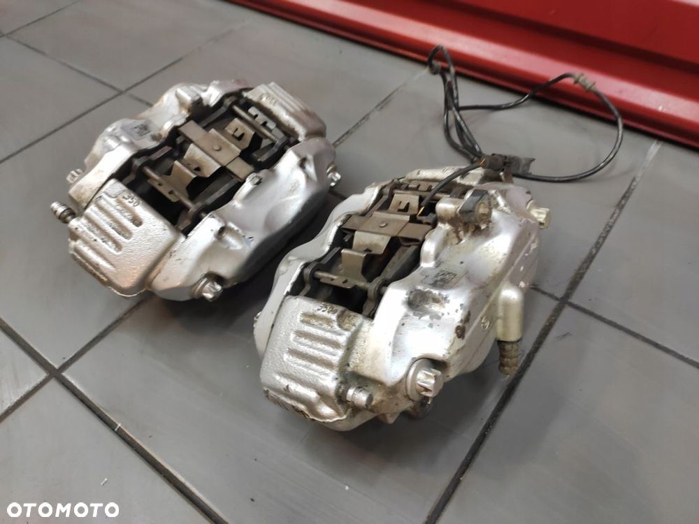 MERCEDES S-KLASA W221 LIFT 3.0CDI ZACISK PRAWY LEWY PRZÓD ZACISKI KOMPLET - 3