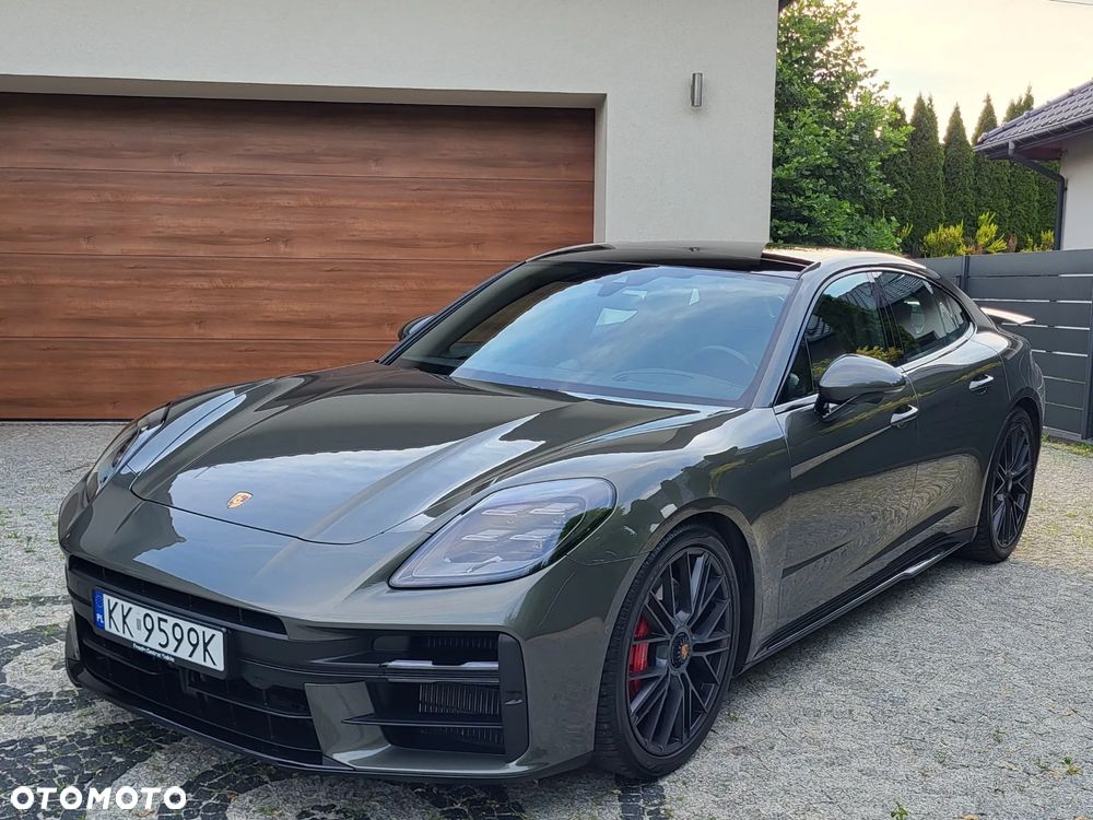 Porsche Panamera - 1