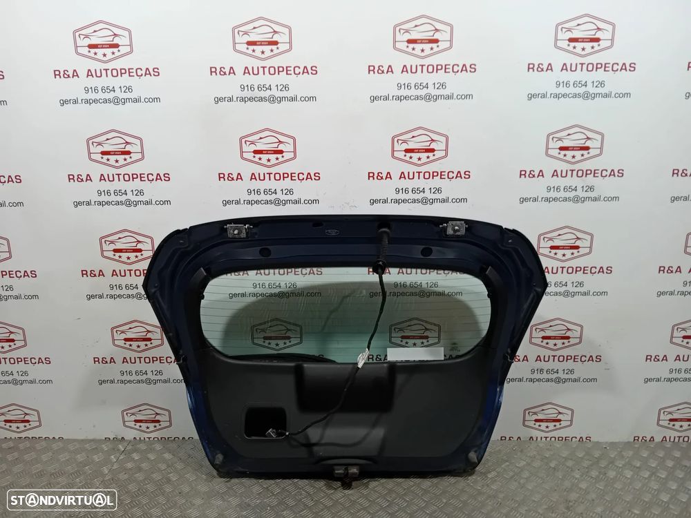 Porta da Mala Ford Fiesta VI 6 MK6 - 6