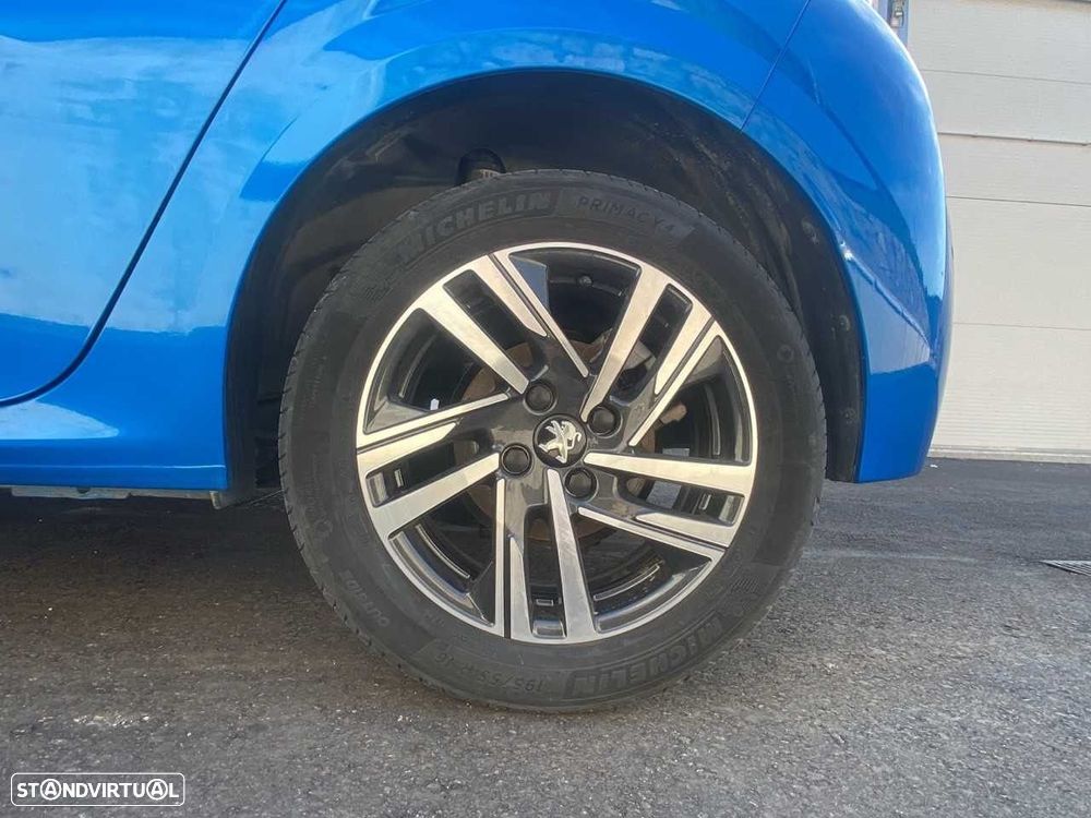 Peugeot 208 - 18