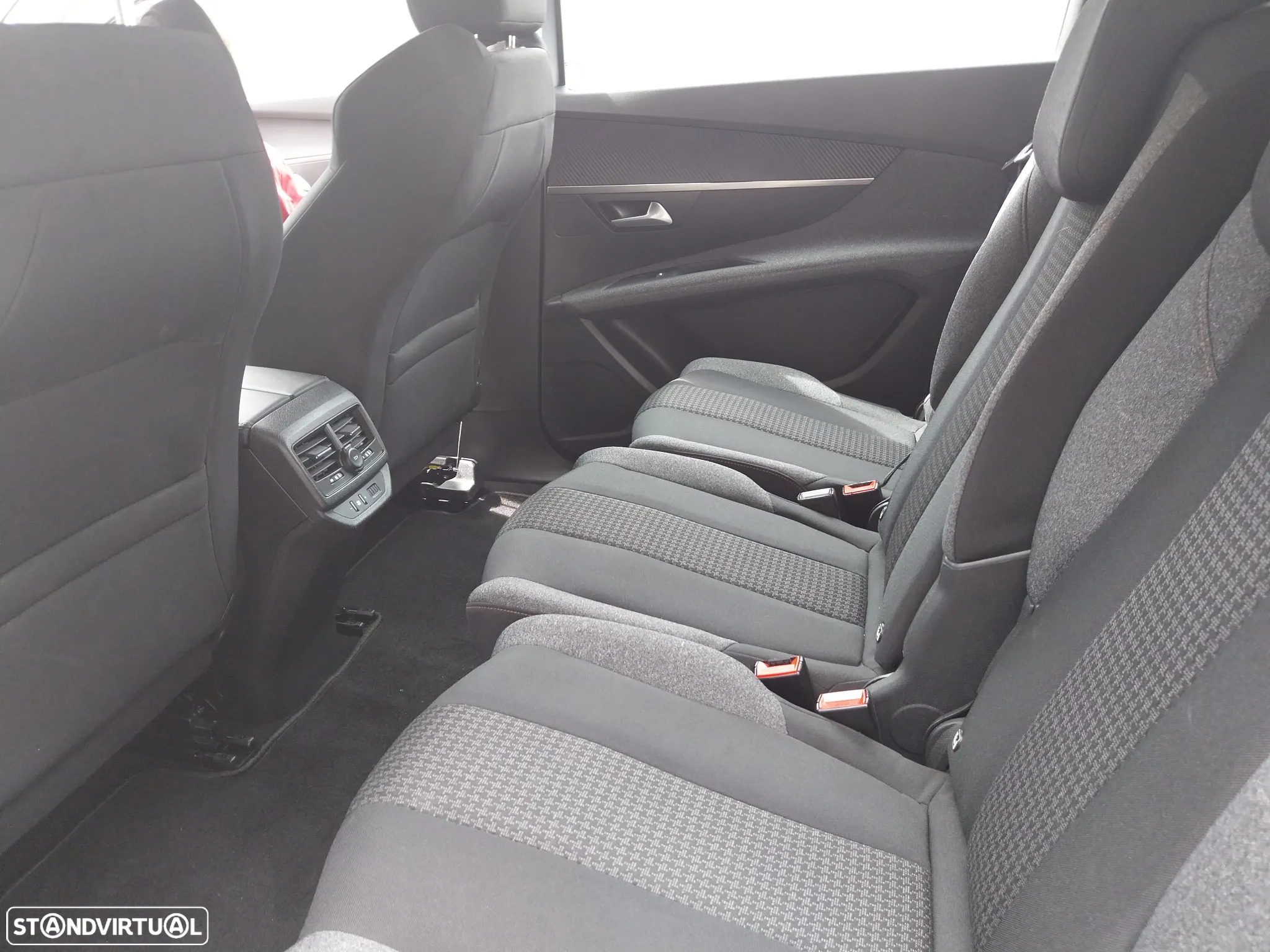 Peugeot 5008 1.5 BlueHDi Active Pack EAT8 - 20