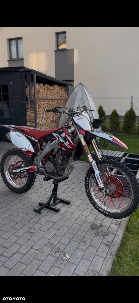 Honda CRF - 3