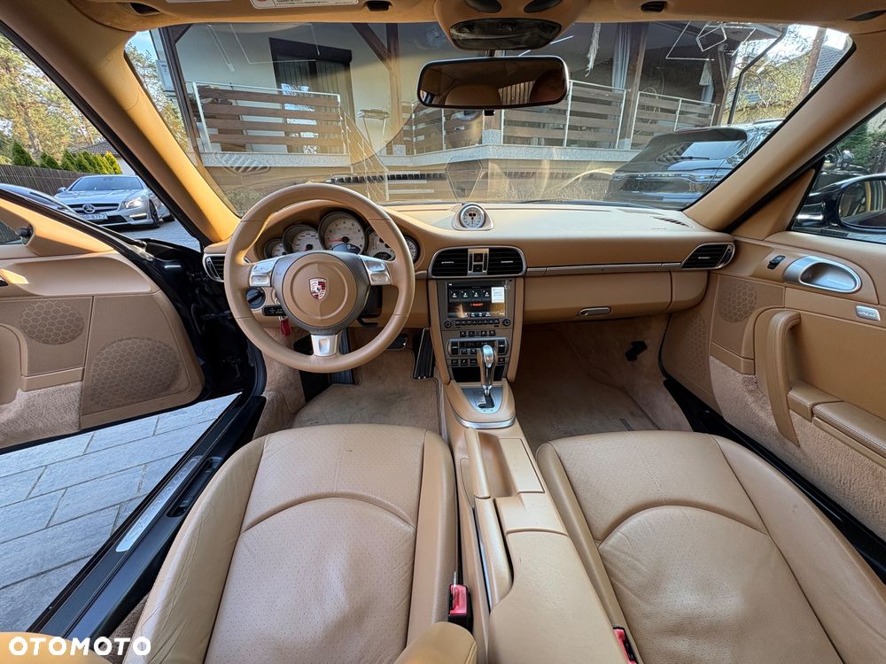 Porsche 911 Carrera 4 S Tiptronic - 9