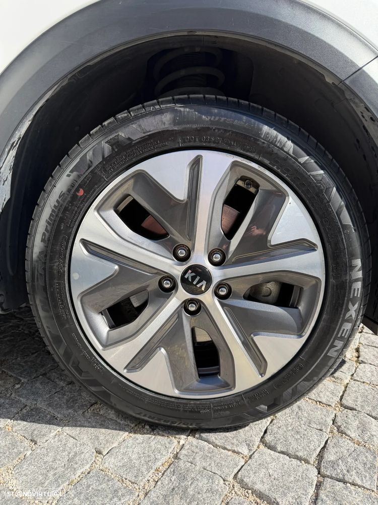Kia Niro - 31