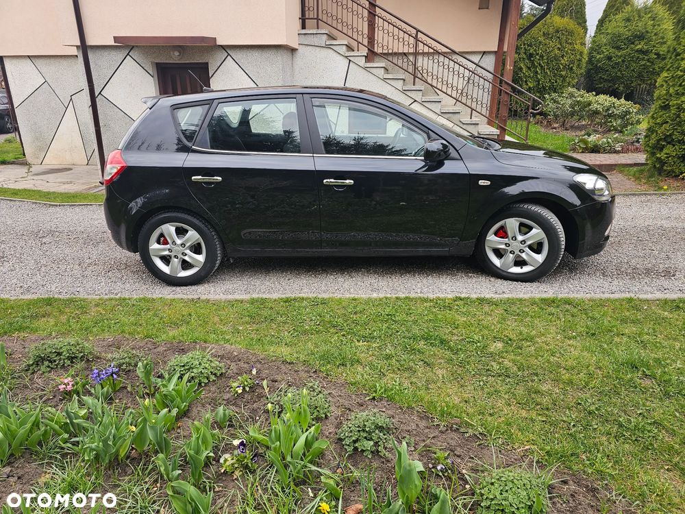 Kia Ceed 1.4 CVVT Attract - 16