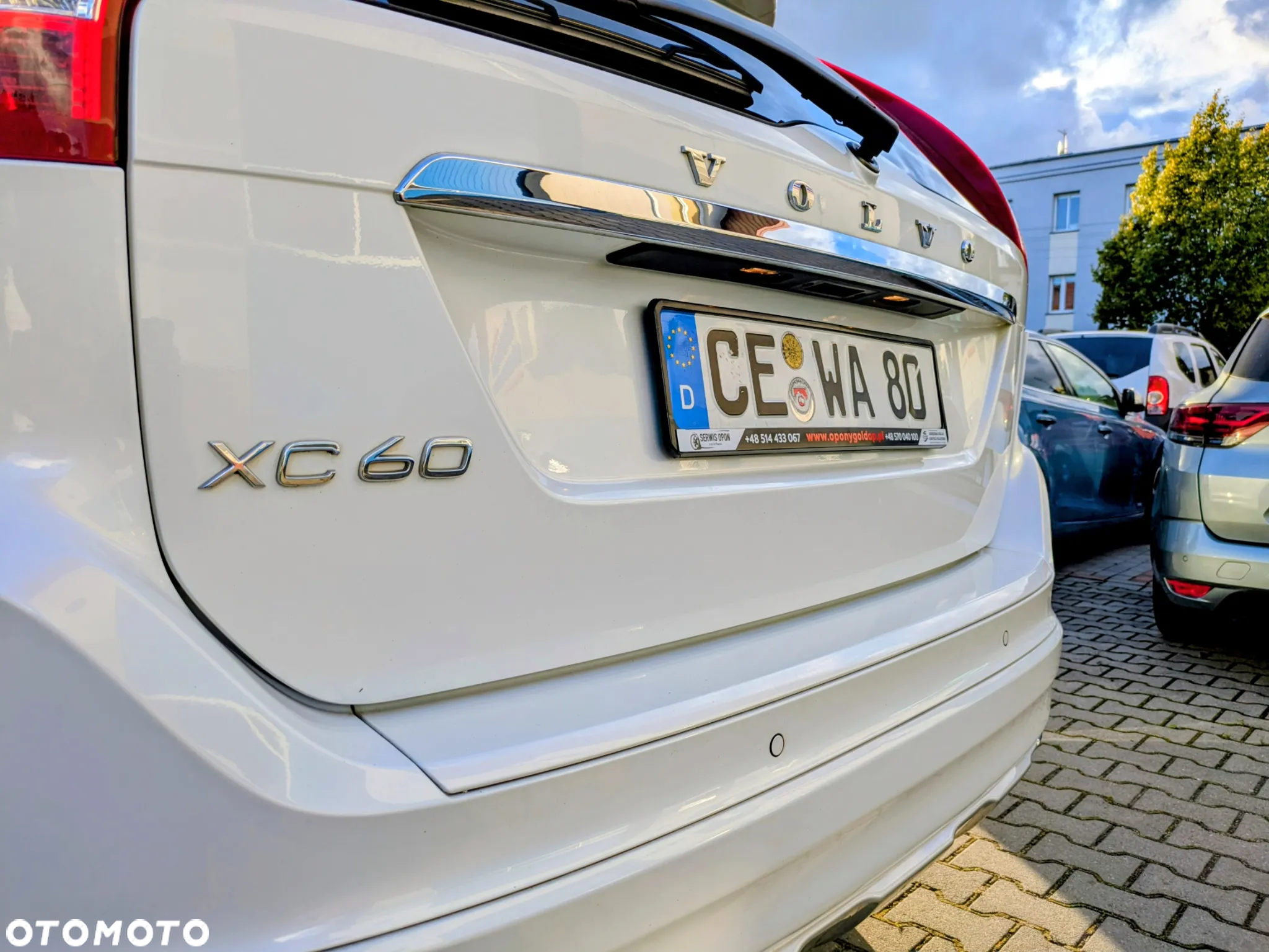 Volvo XC 60 D4 Drive-E Ocean Race - 11
