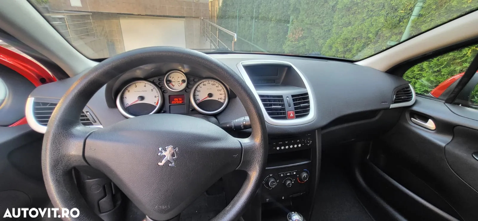 Peugeot 207 - 7