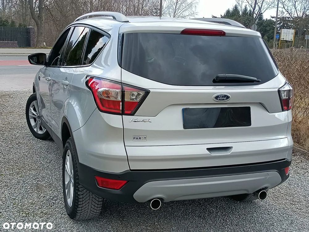 Ford Kuga 2.0 TDCi 2x4 Titanium - 9