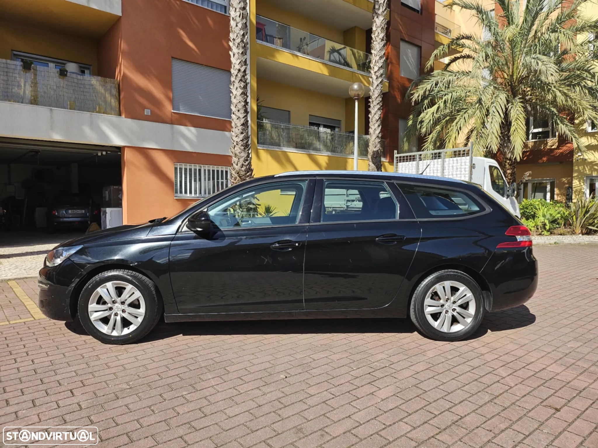 Peugeot 308 SW 1.6 BlueHDi Active - 11