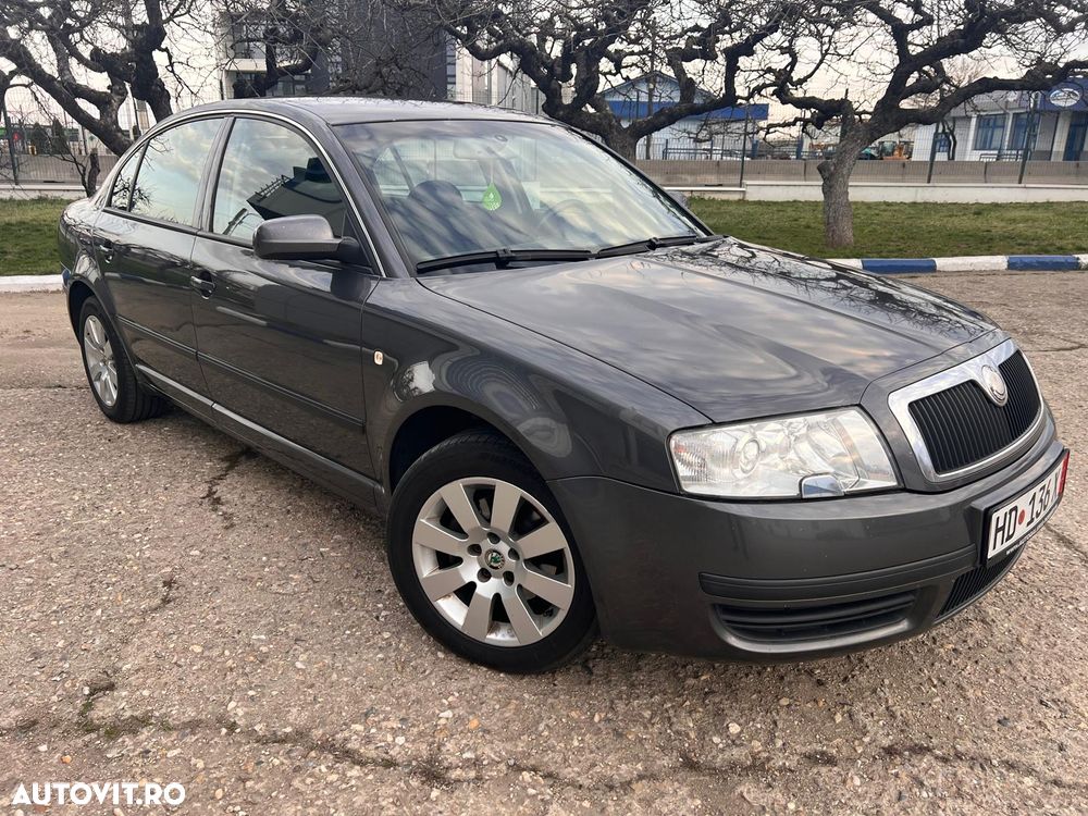 Skoda Superb 1,9 TDI Elegance - 1