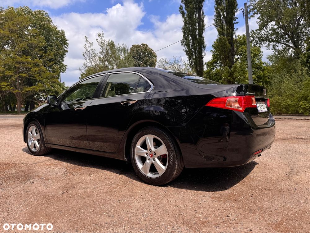 Honda Accord 2.0 Elegance 50 Jahre Edition - 18