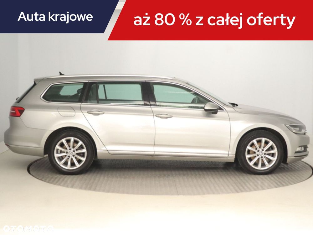 Volkswagen Passat Variant - 8