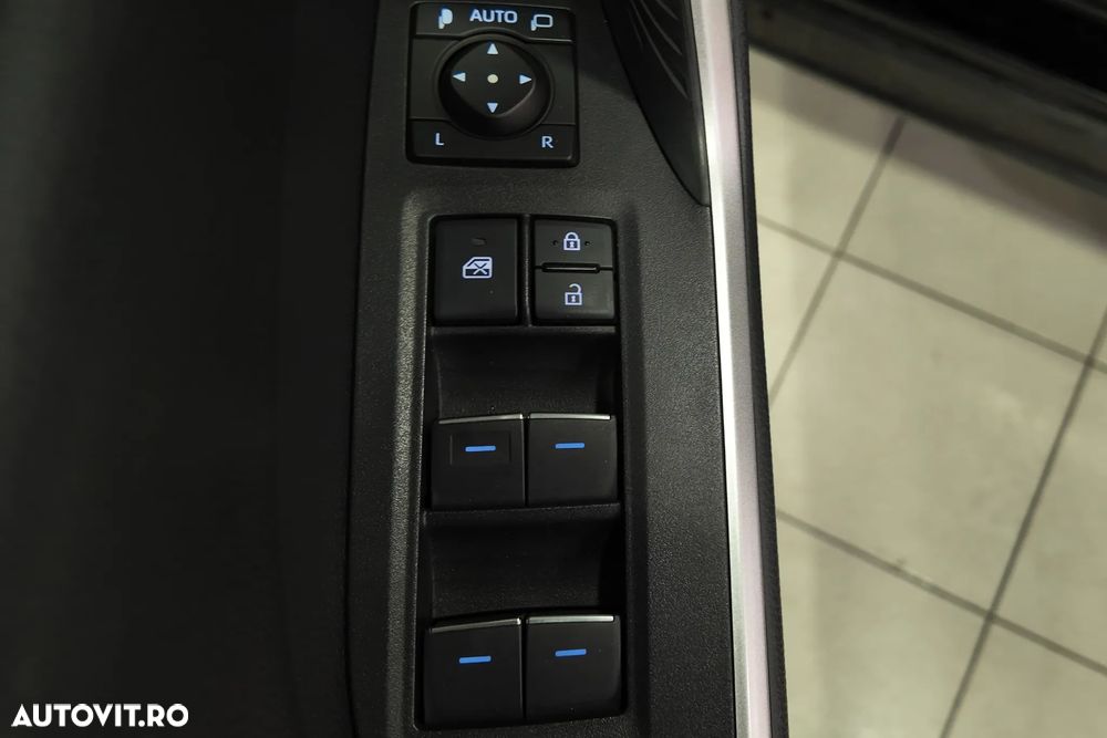 Toyota RAV4 2.5 Hybrid VVT-iE 4x4 Luxury - 17