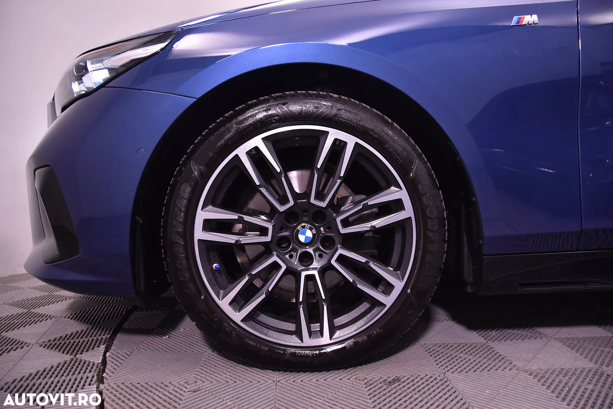 BMW Seria 5 520d AT MHEV - 13