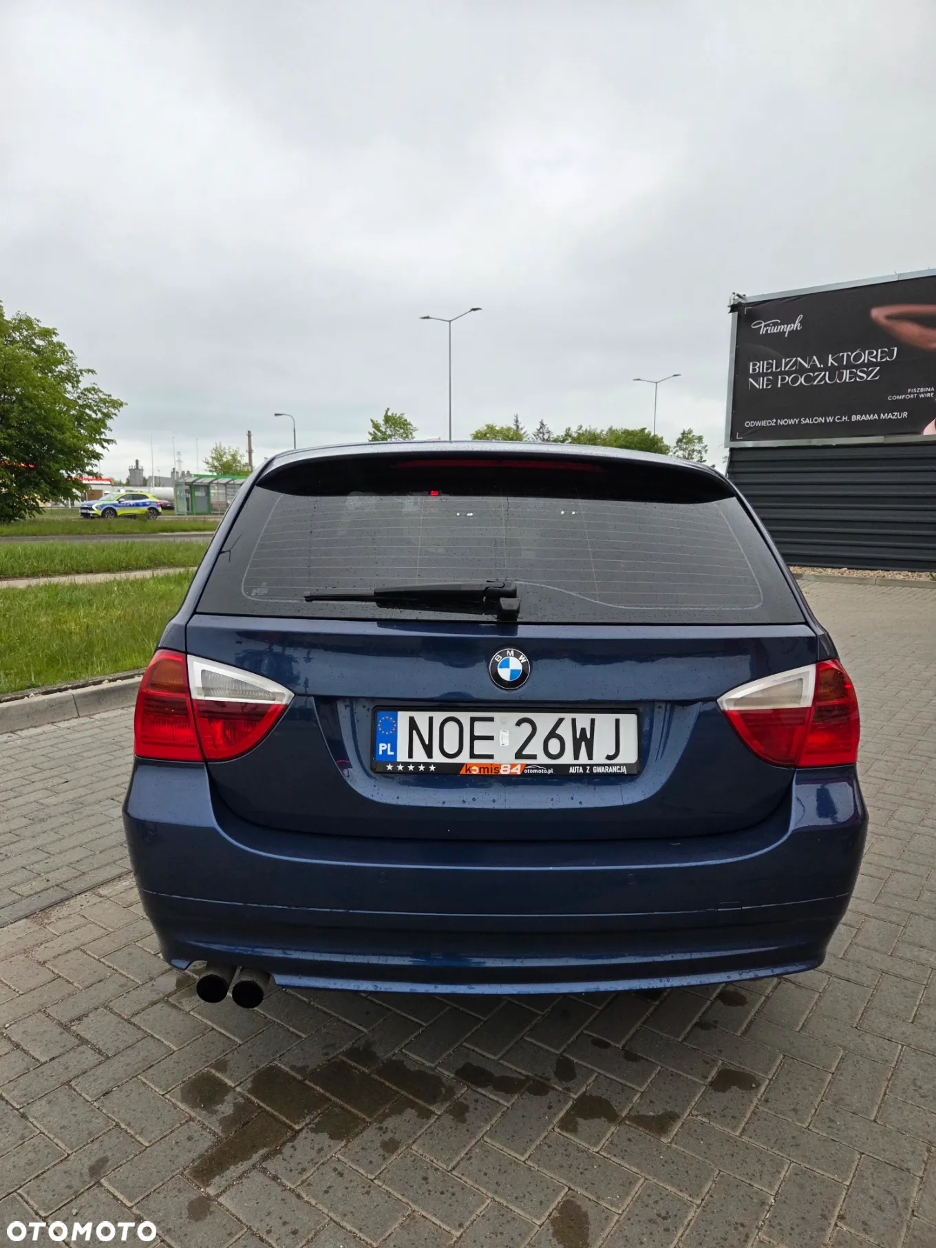 BMW Seria 3 325xi Touring - 16