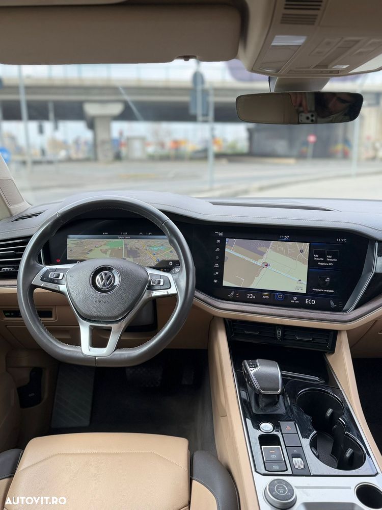 Volkswagen Touareg - 8