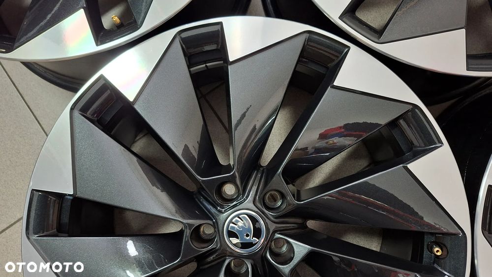 Felgi Aluminiowe 21 Skoda Enyaq IV 5x112 ET 40 Betria - 4