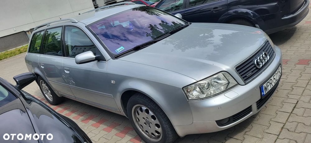 Audi A6 Avant - 16