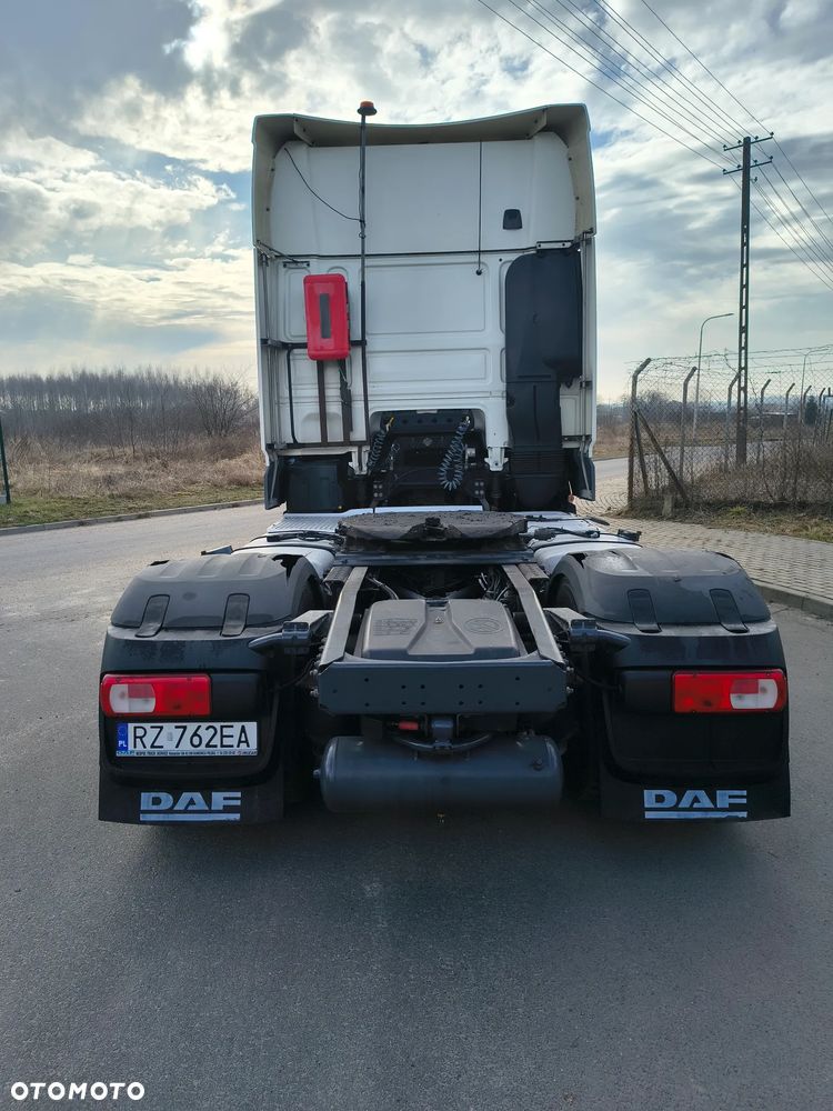 DAF XF 460 Przystawka do wydmuchu płynów - 5