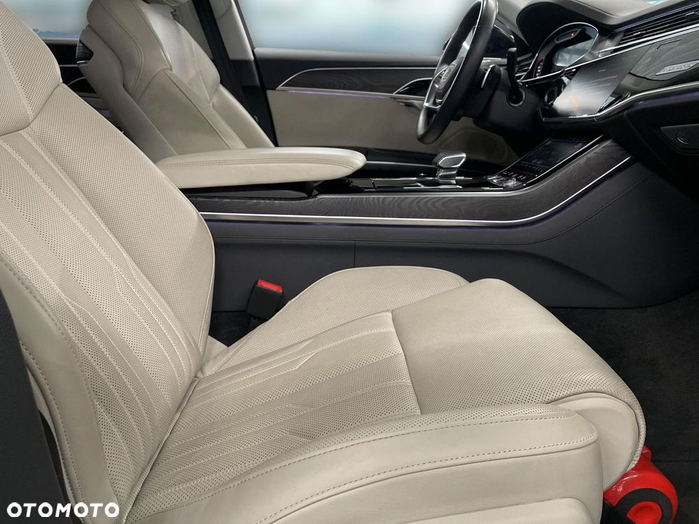 Audi A8 - 13