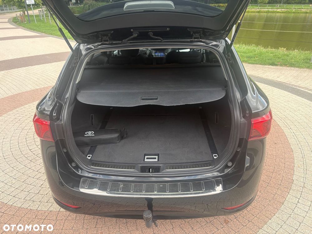 Toyota Avensis Touring Sports 1.8 Team Deutschland - 21