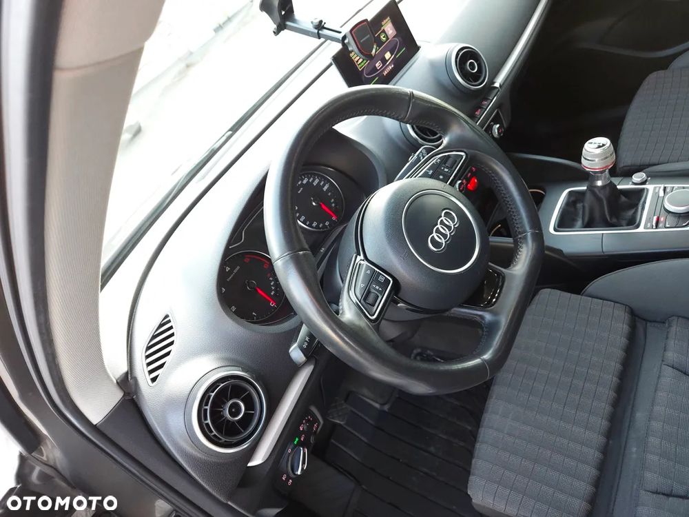 Audi A3 Sportback 1.6 TDI sport - 31