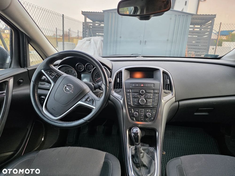 Opel Astra 1.4 T Cosmo - 10
