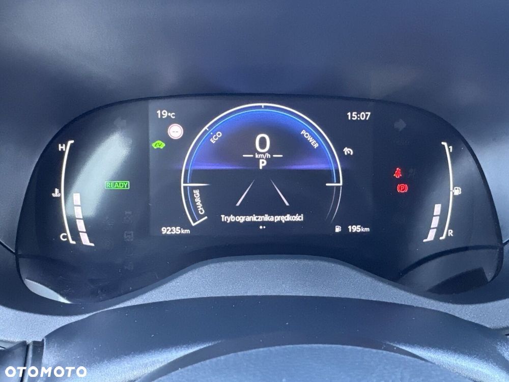 Toyota Yaris Hybrid 1.5 Style - 23