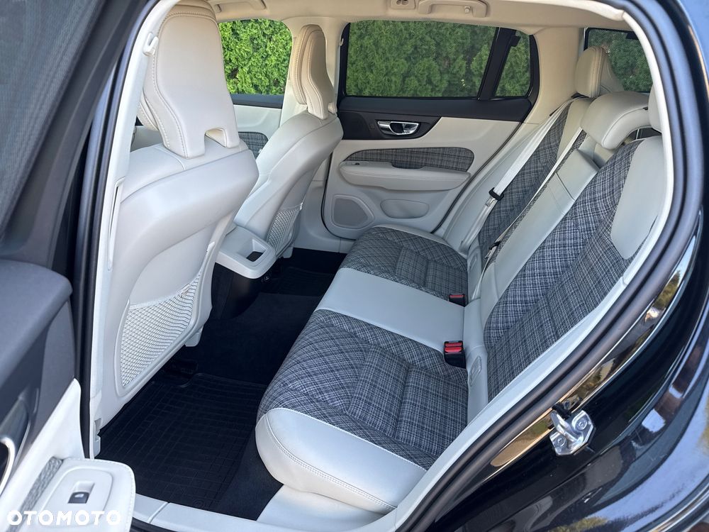 Volvo V60 D3 Geartronic Momentum Core - 18