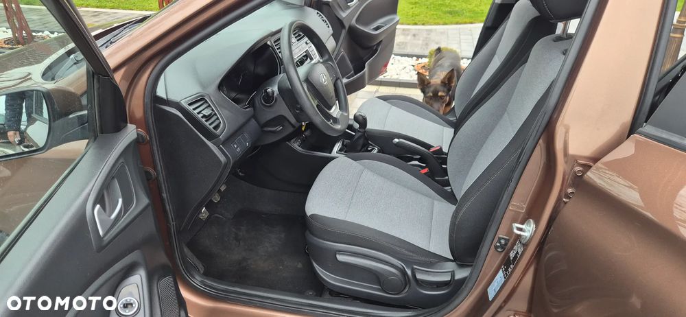 Hyundai i20 1.2 Trend - 16