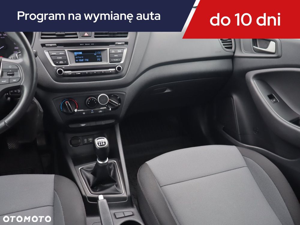Hyundai i20 - 10