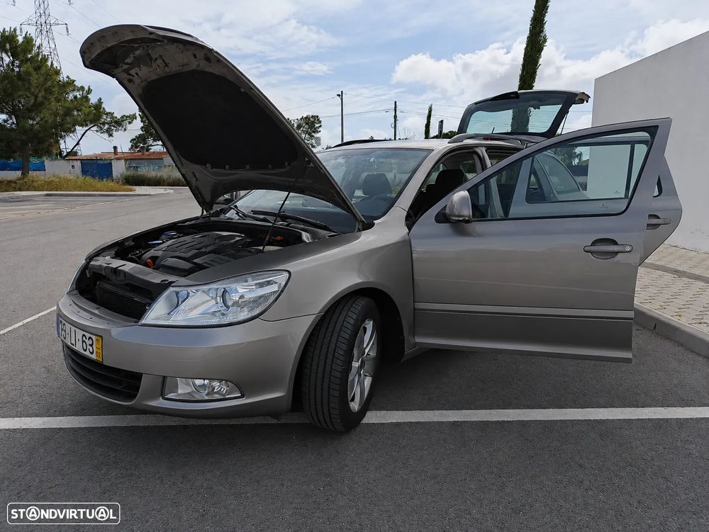 Skoda Octavia Break 1.6 TDi Ambition - 10
