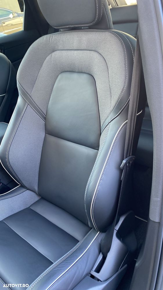 Volvo XC 60 T8 Twin Engine AWD R-Design - 5