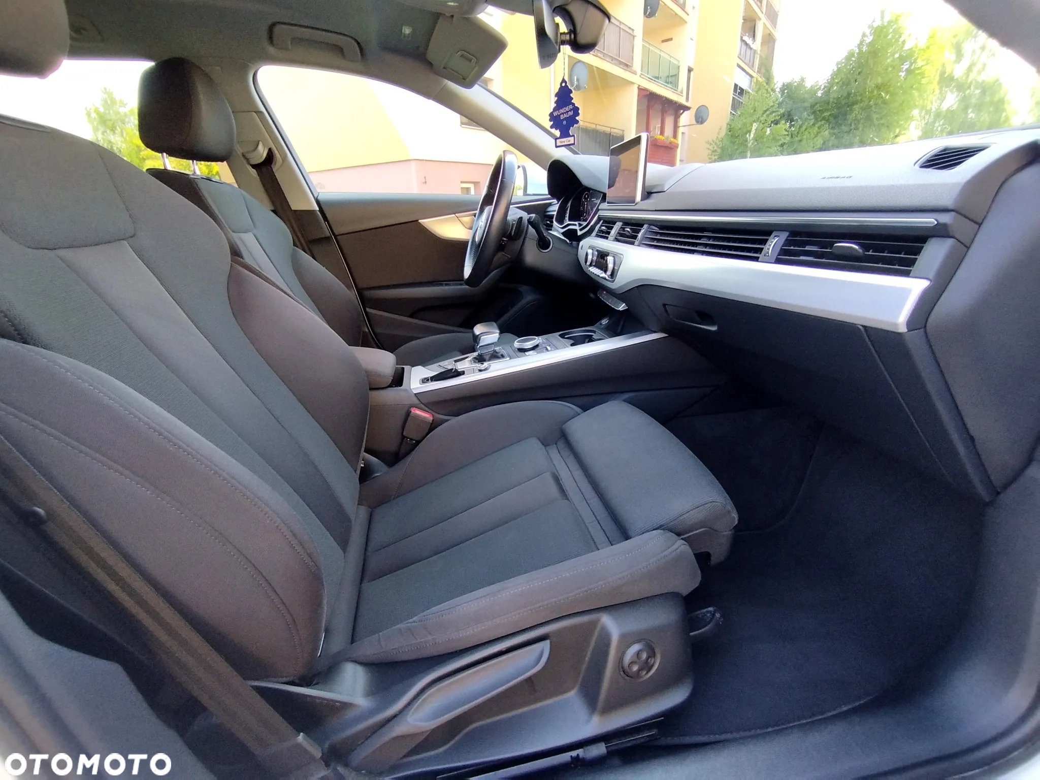 Audi A4 Avant 2.0 TDI S tronic - 12